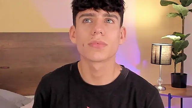 Angel eros  online show from February 1, 2026, 8:29 pm