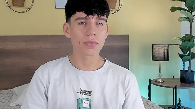 Angel eros  online show from February 17, 2026, 4:53 am