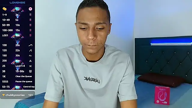hotboyluxe online show from June 5, 2026, 8:14 pm