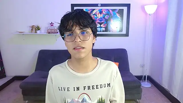 Maecum18 online show from February 21, 2026, 9:38 pm