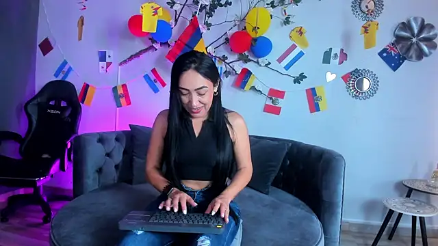Snapshot of Mia_Davis__ chatting on June 21, 2026, 12:08 pm Mia Davis online show from June 21, 2026, 12:08 pm
