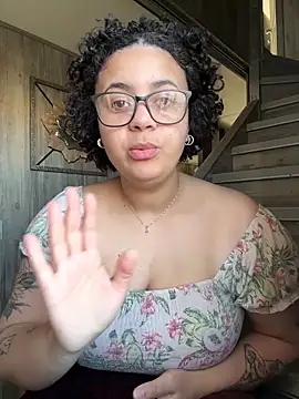 BabyChanntal online show from March 3, 2026, 1:06 pm