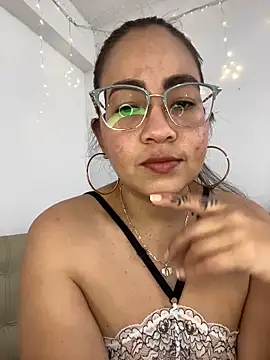 alisbloom online show from March 9, 2026, 6:12 pm