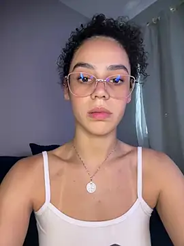 SirenStell0 online show from May 8, 2026, 7:19 pm