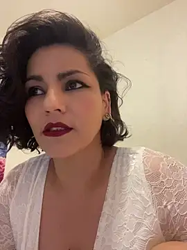eva luz online show from July 21, 2026, 6:32 pm
