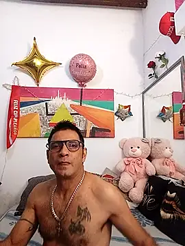 yoahotpetrafiery online show from March 19, 2026, 11:09 pm