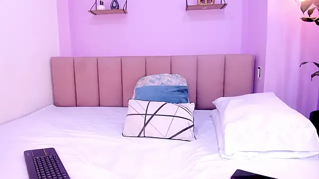 Snapshot of sam_doll_ chatting on April 9, 2026, 7:19 pm sam doll online show from April 9, 2026, 7:19 pm