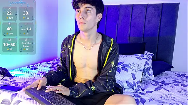 axxxel twink online show from June 8, 2026, 3:07 am