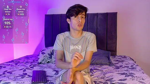 axxxel twink online show from August 3, 2026, 2:32 am
