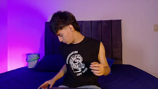 axxxel twink online show from August 7, 2026, 2:35 am