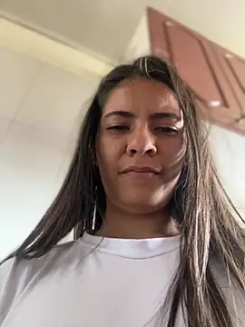 Snapshot of Esperanza_GS chatting on April 28, 2026, 1:05 pm Esperanza GS online show from April 28, 2026, 1:05 pm