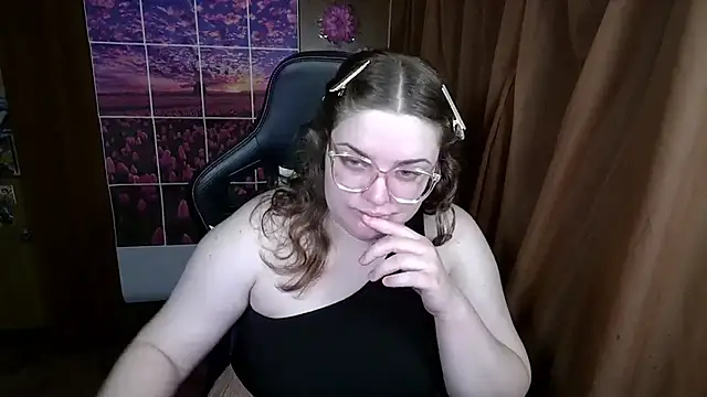 Teasing Dora online show from May 6, 2026, 4:52 am