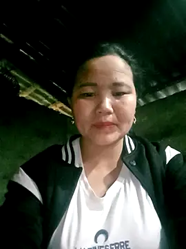 -Liuen- online show from February 3, 2026, 2:53 am