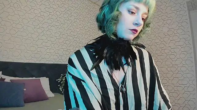 Scarle Whisper online show from May 11, 2026, 9:26 am