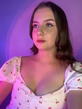 Miss KONG online show from February 4, 2026, 2:01 pm