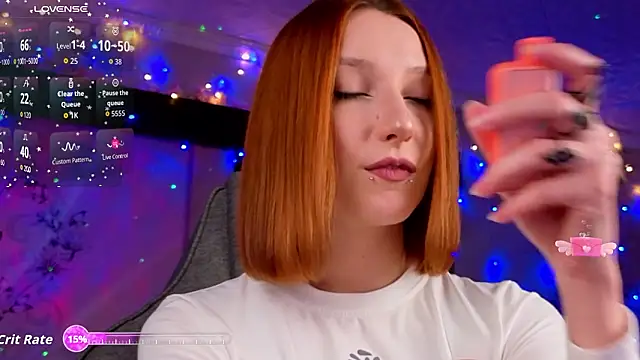 Vamp Mila online show from February 24, 2026, 5:22 pm