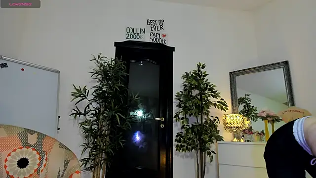 Peanaughty online show from May 7, 2026, 6:35 pm
