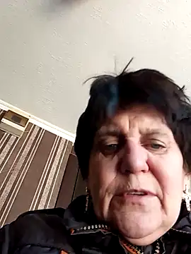 Snapshot of IrchykLove chatting on April 28, 2026, 9:58 am IrchykLove online show from April 28, 2026, 9:58 am