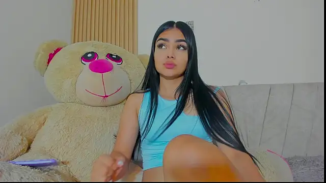 alix pretty18 online show from March 18, 2026, 4:54 pm