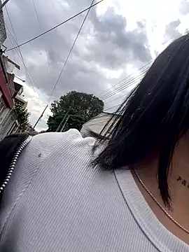 Violetx19 online show from February 5, 2026, 6:23 pm