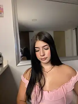  HannahFox  online show from July 28, 2026, 12:29 am