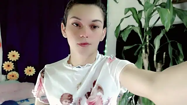 NathalialLooes online show from July 11, 2026, 12:57 am