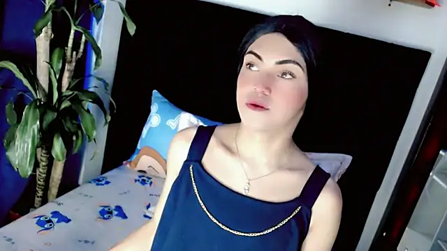 NathalialLooes online show from July 25, 2026, 4:32 am