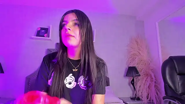 Snapshot of KarelyMitchel chatting on February 21, 2026, 1:01 pm KarelyMitchel online show from February 21, 2026, 1:01 pm