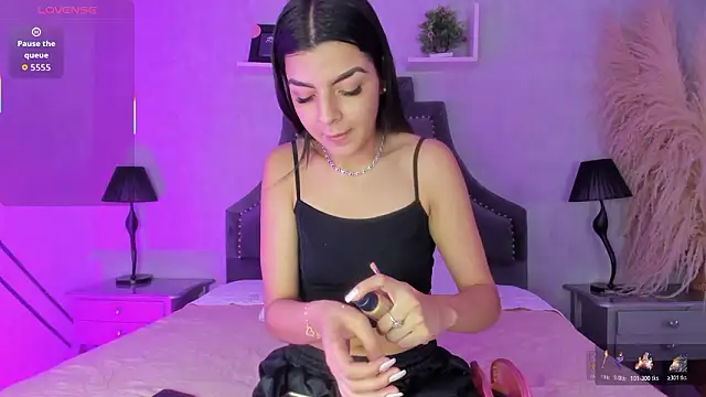 Snapshot of KarelyMitchel chatting on March 16, 2026, 1:26 pm KarelyMitchel online show from March 16, 2026, 1:26 pm