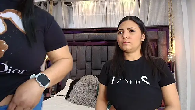 Karina Mendoza online show from May 9, 2026, 11:59 am