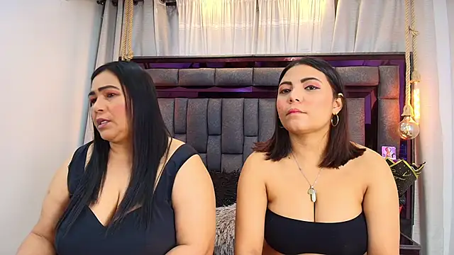 Karina Mendoza online show from June 13, 2026, 12:14 pm