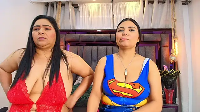 Karina Mendoza online show from June 23, 2026, 12:14 pm