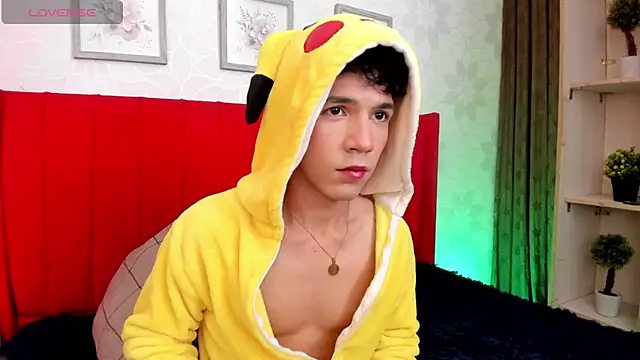 arlequiin  online show from March 20, 2026, 3:44 am