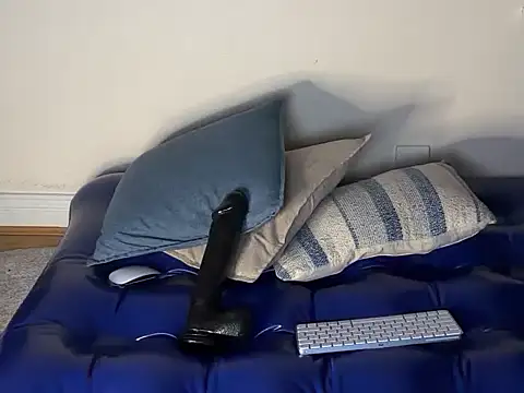 diegolbbbbbbb online show from March 10, 2026, 8:36 pm