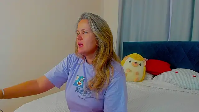 LilyBel online show from June 4, 2026, 1:11 am