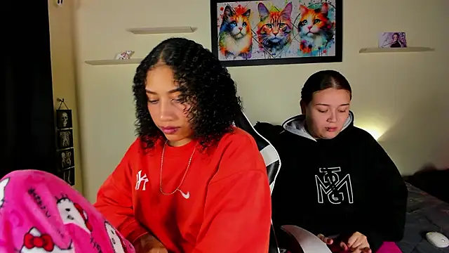 meredit cris23 online show from February 18, 2026, 3:13 am