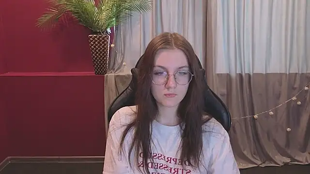 VixenLight online show from March 5, 2026, 1:23 am