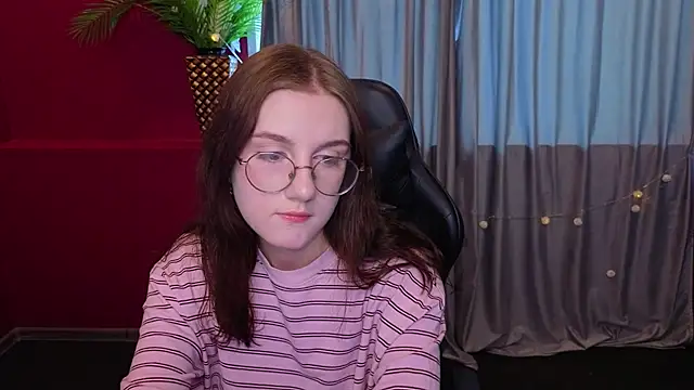 VixenLight online show from March 23, 2026, 1:31 am