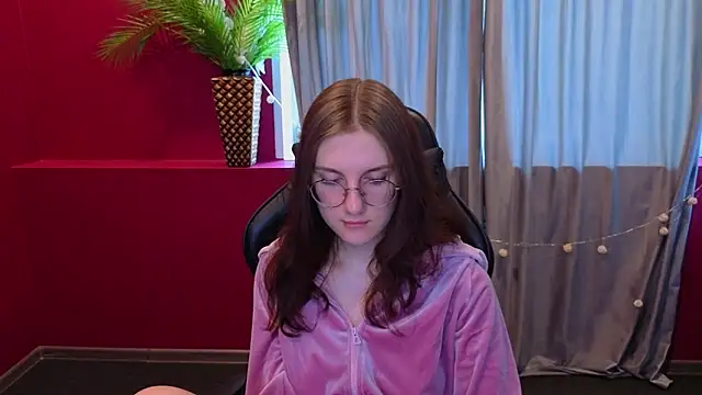 VixenLight online show from March 24, 2026, 2:05 am