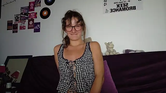 Snapshot of cosmic404 chatting on July 7, 2026, 7:51 pm cosmic404 online show from July 7, 2026, 7:51 pm