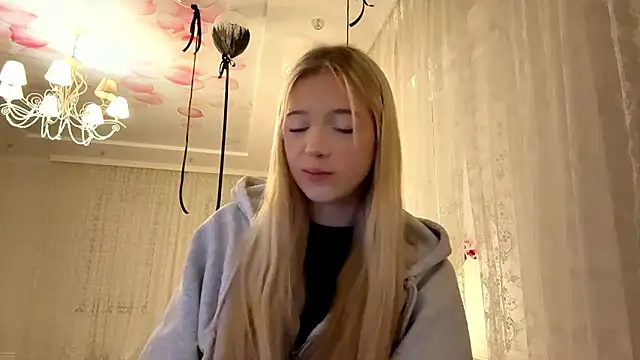 IvyArmbrister online show from March 9, 2026, 8:46 pm