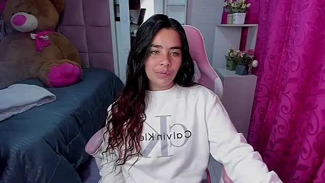 Snapshot of liany_taylor chatting on February 15, 2026, 2:52 am liany taylor online show from February 15, 2026, 2:52 am