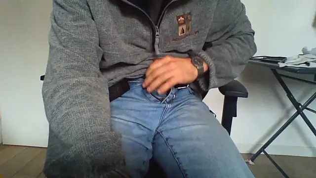 andre italy online show from March 22, 2026, 3:59 pm