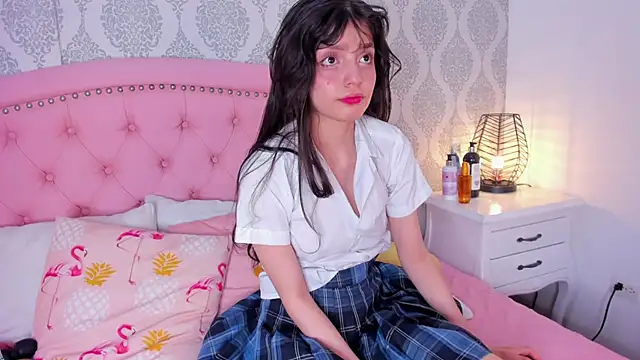 dolly kitter online show from June 12, 2026, 12:04 pm
