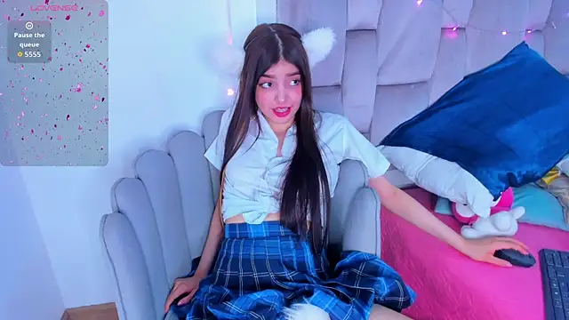 dolly kitter online show from July 13, 2026, 12:52 pm