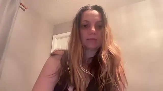 ShyFlameLive online show from May 6, 2026, 12:30 am