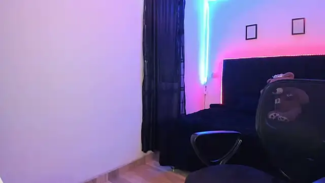 Snapshot of Kamala_Khan_Tx chatting on March 7, 2026, 9:01 pm Kamala Khan Tx online show from March 7, 2026, 9:01 pm