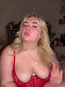 TwoWayT xx online show from February 3, 2026, 7:52 pm