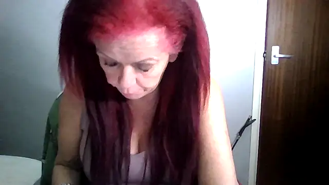 Snapshot of Forbidden-Irish-x chatting on April 3, 2026, 9:13 pm Forbidden-Irish-x online show from April 3, 2026, 9:13 pm