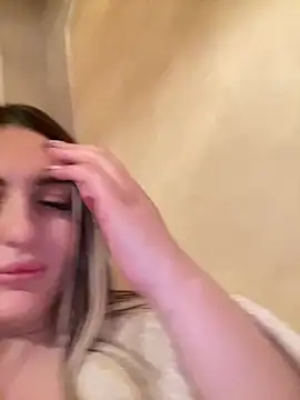 Snapshot of Milish7777 chatting on February 22, 2026, 9:35 pm Milish7777 online show from February 22, 2026, 9:35 pm